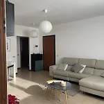 Apartment Duo Living, Spacious Comfortable 5 Minutes From Lancetti Mailand