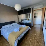 Duo Living, Spacious Comfortable 5 Minutes From Lancetti Apartment Mailand