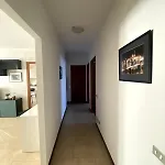 Apartment Duo Living, Spacious Comfortable 5 Minutes From Lancetti Mailand