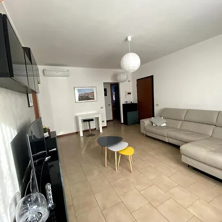 דירה Duo Living, Spacious Comfortable 5 Minutes From Lancetti