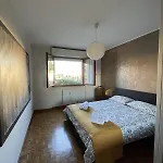 Duo Living, Spacious Comfortable 5 Minutes From Lancetti Appartement